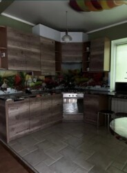 Акційна пропозиція! Продається 2-х поверховий будинок, все є, гарний стан. Центр фото 20 Акційна пропозиція! Продається 2-х поверховий будинок, все є, гарний стан. Центр фото 20