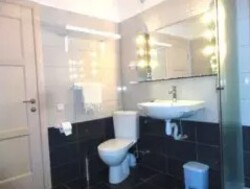 Оренда будинку, гарний стан. Окружна. Перемичка. Перша лінія фото 6 Оренда будинку, гарний стан. Окружна. Перемичка. Перша лінія фото 6