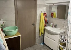 Здається будинок в Ленінському р-ні, загальна площа 70 кв.м. гарний стан. фото 10 Здається будинок в Ленінському р-ні, загальна площа 70 кв.м. гарний стан. фото 10