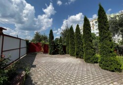 Здається 2-х поверховий будинок в Старому місті. фото 10 Здається 2-х поверховий будинок в Старому місті. фото 10