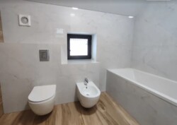 Довгострокова оренда будинку 110 кв.м. 2-поверхи, відмінний стан. Р-н Пирогово. фото 19 Довгострокова оренда будинку 110 кв.м. 2-поверхи, відмінний стан. Р-н Пирогово. фото 19