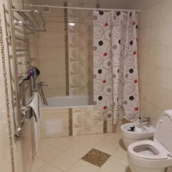 Здається 2-х поверховий будинок в р-ні Старе місто. Все є. Добрий стан. фото 4 Здається 2-х поверховий будинок в р-ні Старе місто. Все є. Добрий стан. фото 4