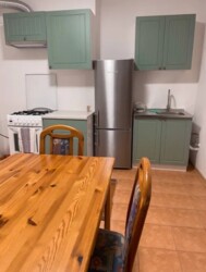 Здається будиночок, 40 кв.м., р-н Сонячний. Все є для життя, норм стан фото 1 Здається будиночок, 40 кв.м., р-н Сонячний. Все є для життя, норм стан фото 1