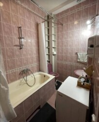 Здається 3-х поверховий будинок в центрі міста. фото 12 Здається 3-х поверховий будинок в центрі міста. фото 12