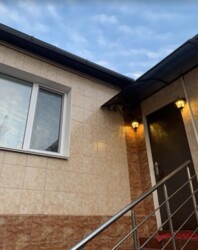 Довгострокова оренда будинку 100 кв.м. 3 кімнати, Центр. фото 3 Довгострокова оренда будинку 100 кв.м. 3 кімнати, Центр. фото 3