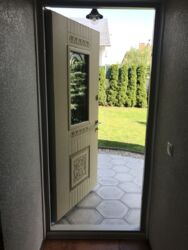   , ',    9