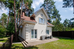   1652    Alpen Park,   24