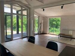 ������ ������� � ˳������ 102�� � ����������� ���� 12