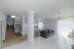   1652    Alpen Park,   5