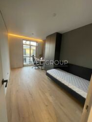   150  2   Beverly Hills, ,   15