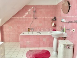 ������ ����������� ������� 492 �², 25 �����, ˳�����, �������� 16 ��� ���� 19