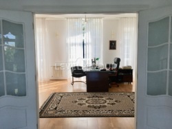 ������ ����������� ������� 492 �², 25 �����, ˳�����, �������� 16 ��� ���� 15