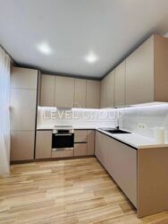  !   140 ²   'Balaton Village',    4