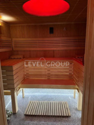 ������ ������� 560 �.��. � �.�. ����� (�����-�����) � �������� ���� 17