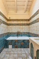 ����� 330�² � ����� ��������� ˳�� �. ������� � ��� SPA �������� � ��������! ���� 16