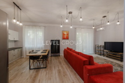    1602   Alpen Park,   3