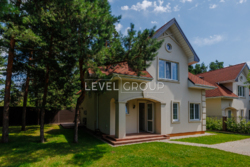     165 2   Alpen Park,   1