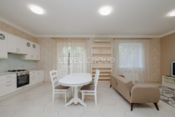     165 2   Alpen Park,   4