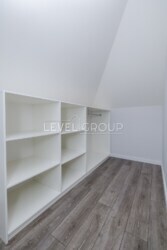   1652    Alpen Park,   21