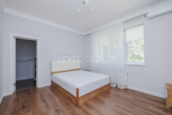   1652    Alpen Park,   20