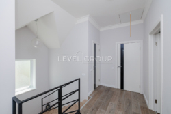   1652    Alpen Park,   23