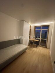   150  2   Beverly Hills, ,   13