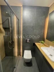   150  2   Beverly Hills, ,   6