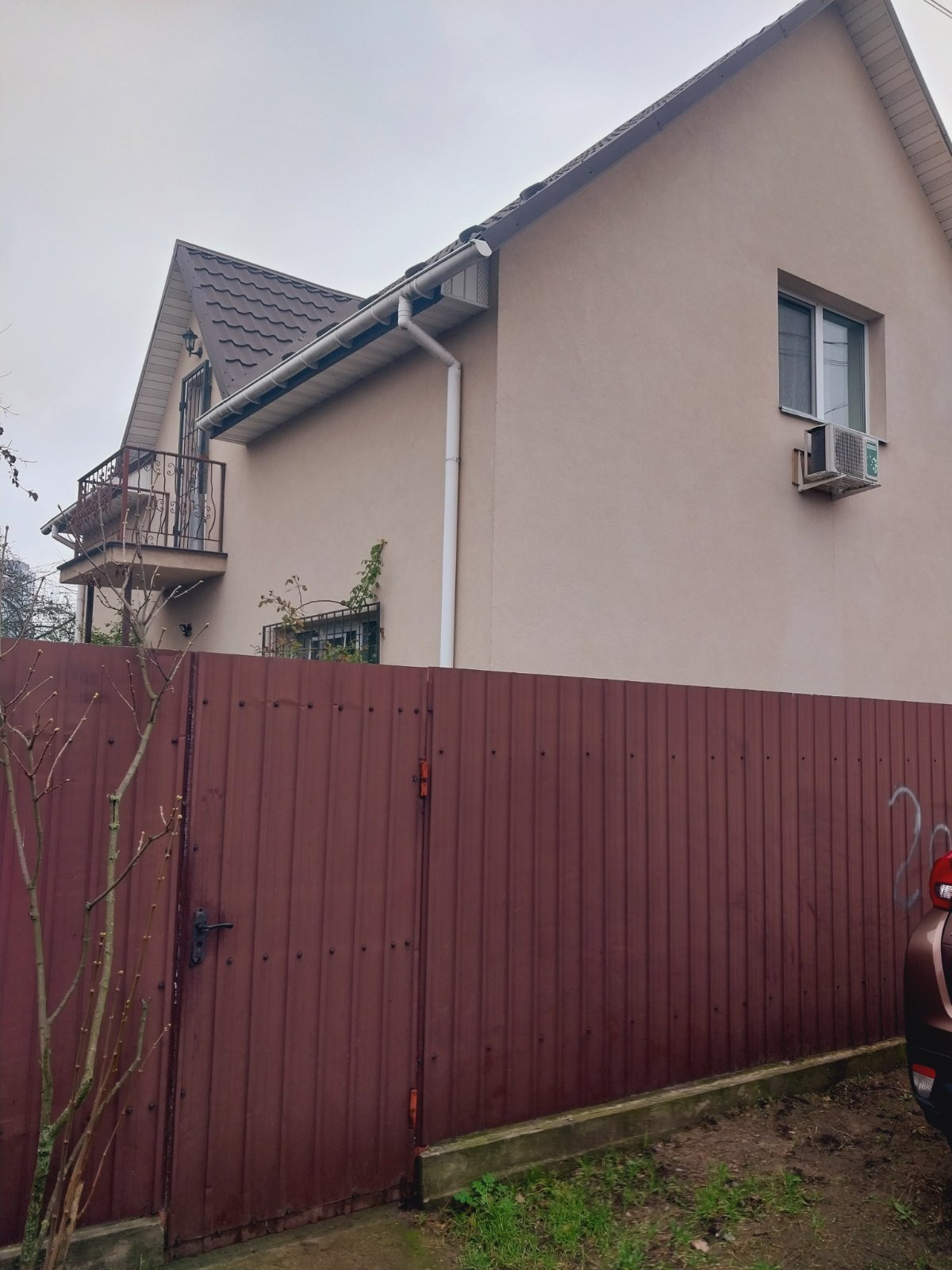 Здається будинок Київ, Дарницький, Садова, 49, м. Осокорки фото 1 Здається будинок Київ, Дарницький, Садова, 49, м. Осокорки фото 1