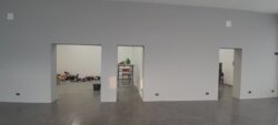  ' , , ,   3