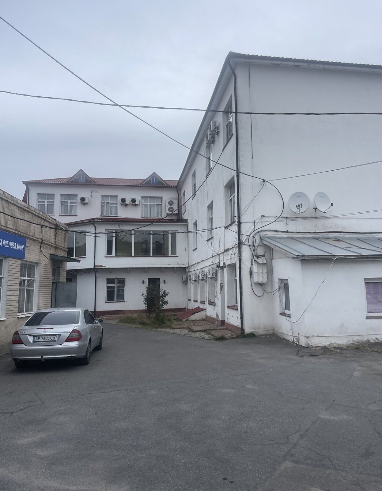 Оренда офісного приміщення на вул. Магістратська 43, приміщень - 30, поверх - 3 фото 1 Оренда офісного приміщення на вул. Магістратська 43, приміщень - 30, поверх - 3 фото 1