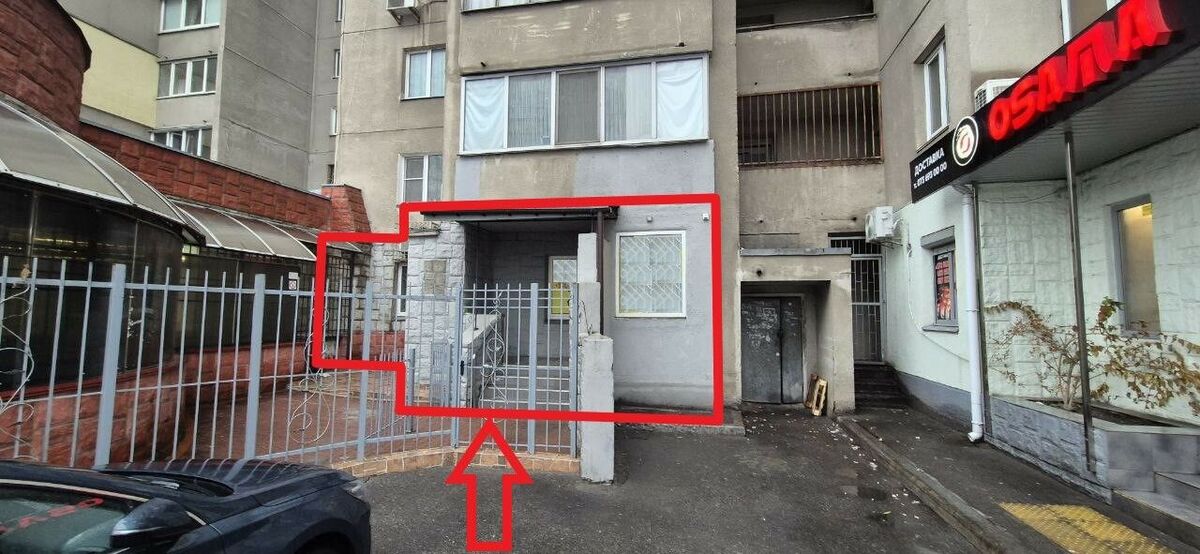 Оренда фасадного приміщення вул. Братів Тарасівців, 12/37 фото 1 Оренда фасадного приміщення вул. Братів Тарасівців, 12/37 фото 1