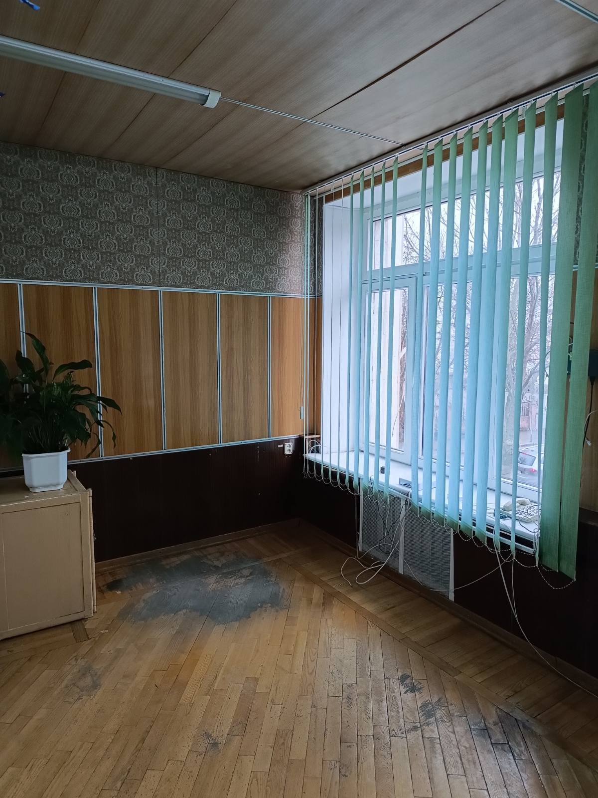 Оренда офісного приміщення на вул. Архітектора Артинова 46, приміщень - 1, поверх - 2 фото 1 Оренда офісного приміщення на вул. Архітектора Артинова 46, приміщень - 1, поверх - 2 фото 1