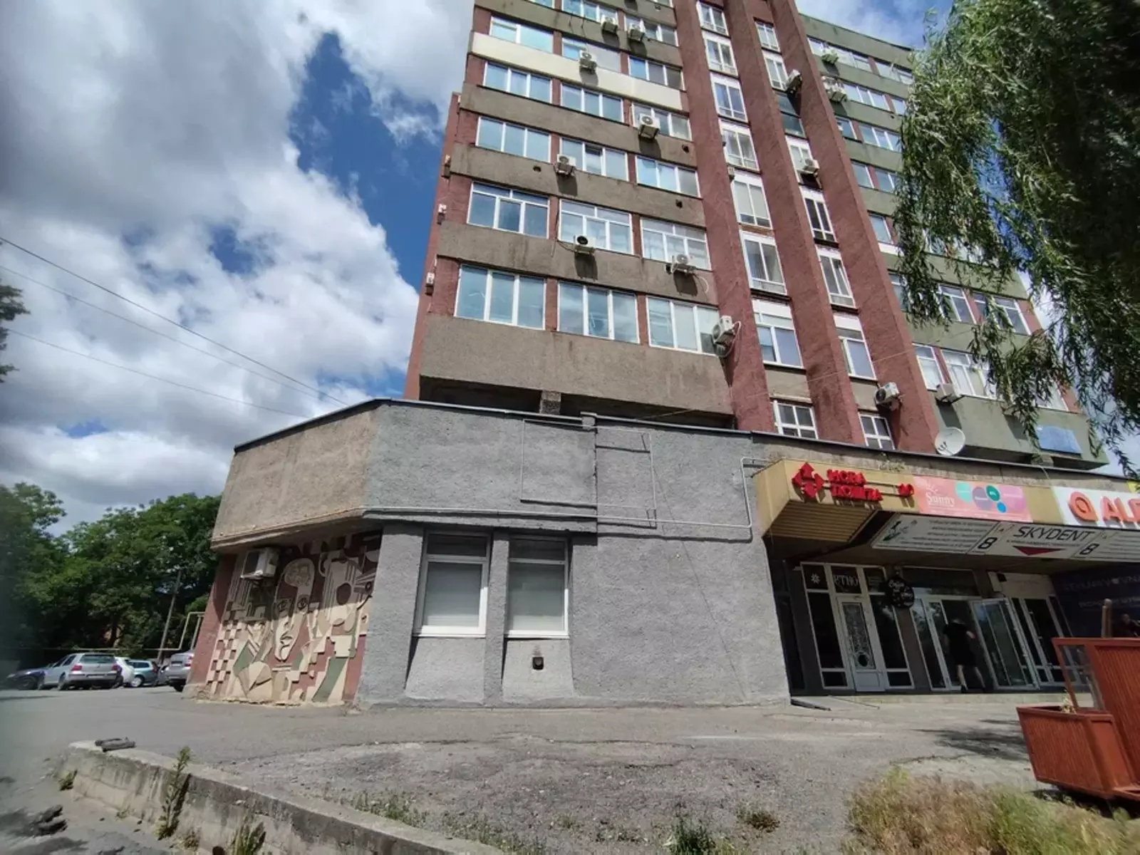 Оренда кутового приміщення вул. Хмельницьке шосе район заводу Аналог фото 1 Оренда кутового приміщення вул. Хмельницьке шосе район заводу Аналог фото 1