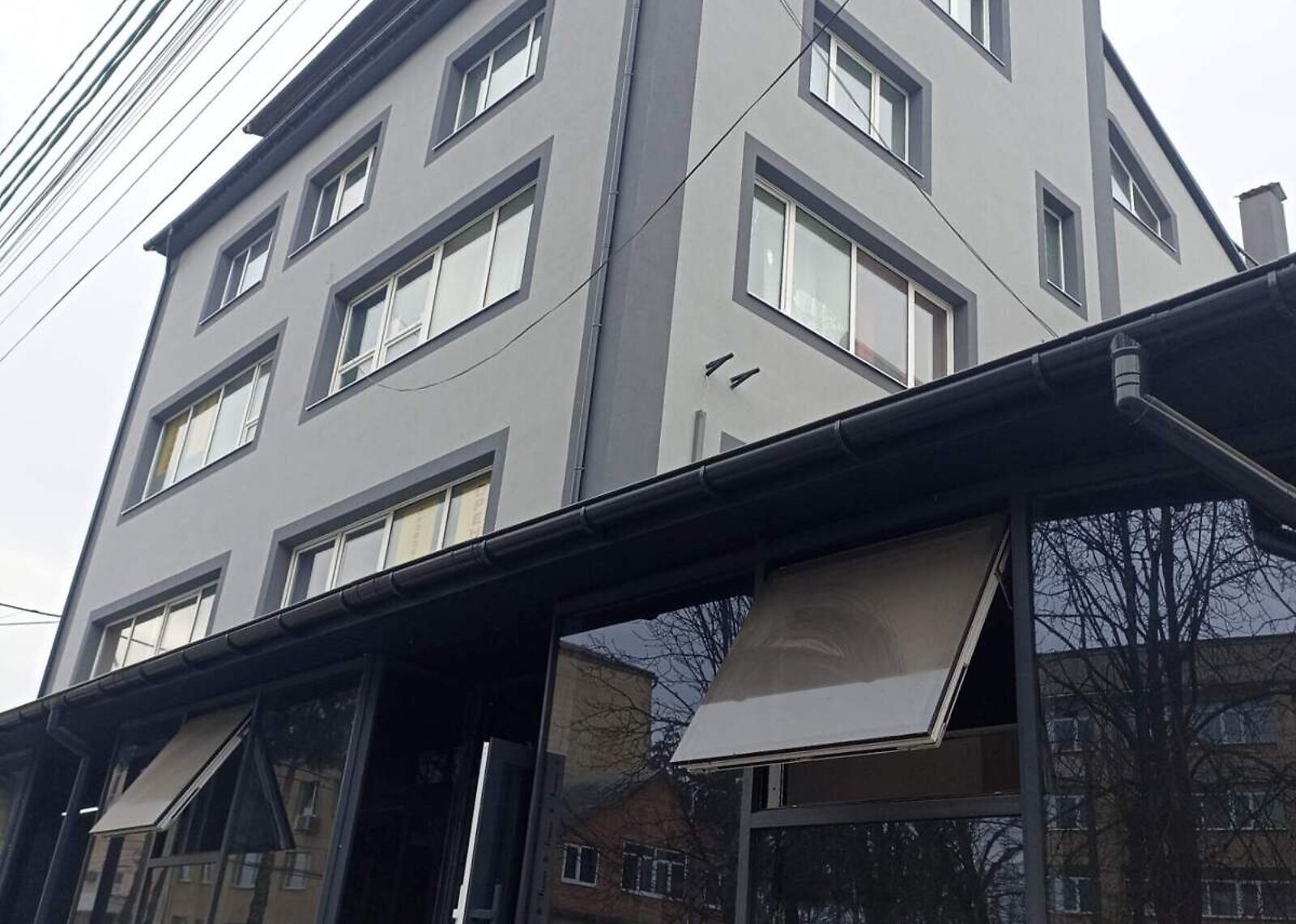 Оренда комерційного приміщення на вул. Генерала Арабея, площа 600 кв.м фото 1 Оренда комерційного приміщення на вул. Генерала Арабея, площа 600 кв.м фото 1