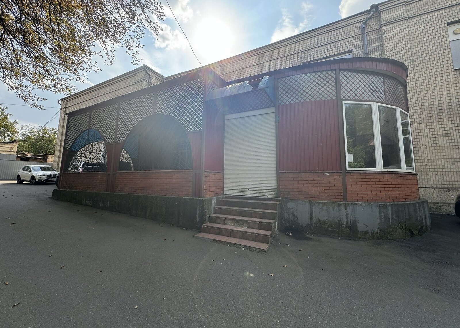 Здається комерційне приміщення на вул. Привокзальна, площа 118 кв.м фото 1 Здається комерційне приміщення на вул. Привокзальна, площа 118 кв.м фото 1