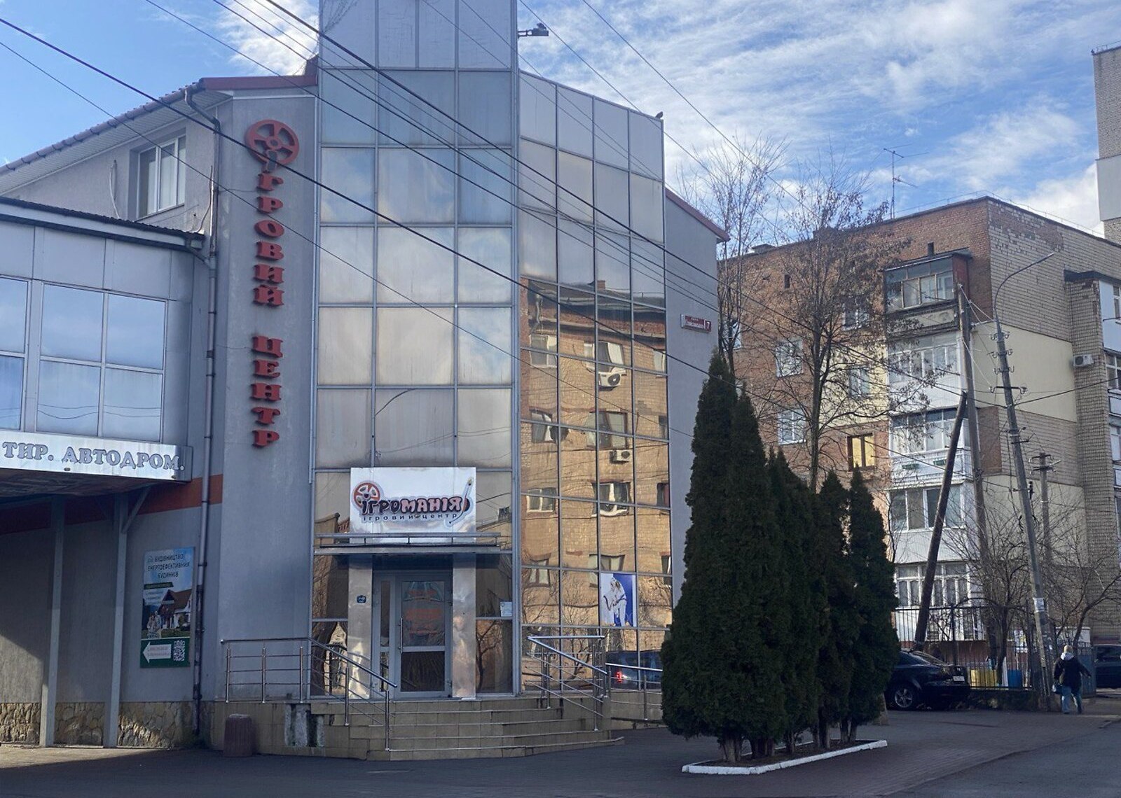 Здається комерційне приміщення на пр. Павла Корнелюка, площа 540 кв.м фото 1 Здається комерційне приміщення на пр. Павла Корнелюка, площа 540 кв.м фото 1