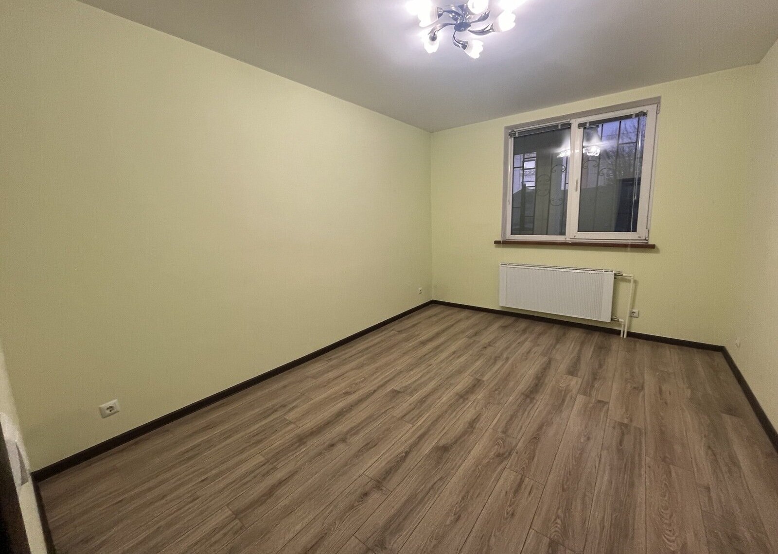Здається комерційне приміщення на вул. Стрілецька, площа 80 кв.м фото 1 Здається комерційне приміщення на вул. Стрілецька, площа 80 кв.м фото 1