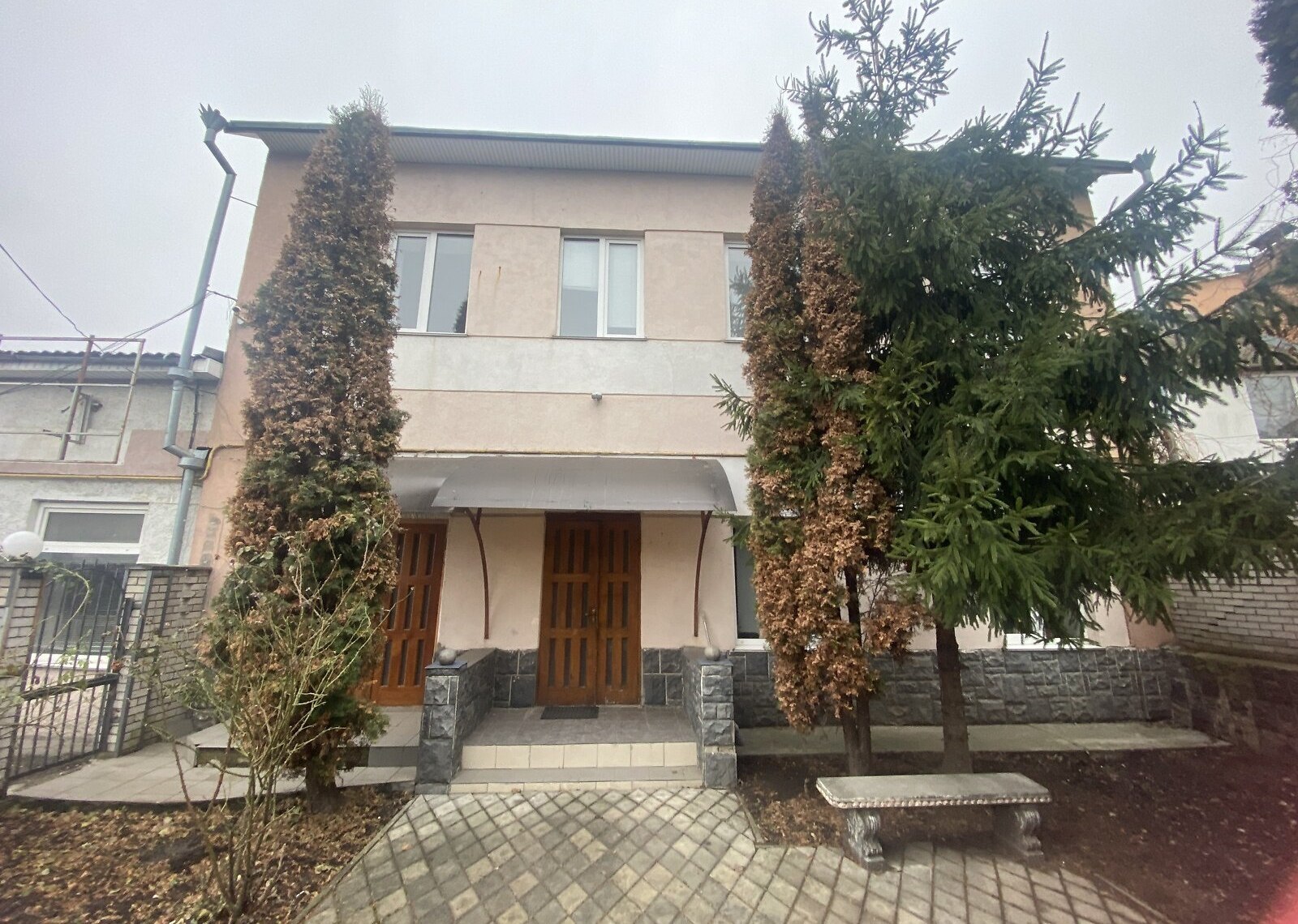 Здається комерційне приміщення на вул. Брацлавська 69, площа 74 кв.м фото 1 Здається комерційне приміщення на вул. Брацлавська 69, площа 74 кв.м фото 1