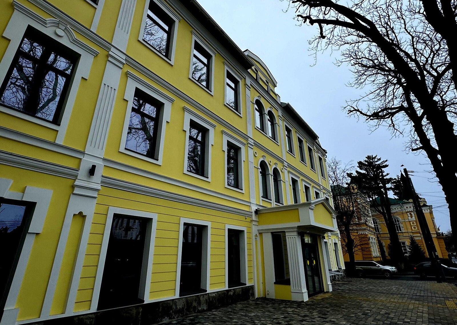 Здається комерційне приміщення на вул. Соборна, площа 270 м2. (2 поверх) фото 1 Здається комерційне приміщення на вул. Соборна, площа 270 м2. (2 поверх) фото 1