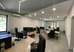 Оренда офісного приміщення на вул. Театральна фото 3 Оренда офісного приміщення на вул. Театральна фото 3