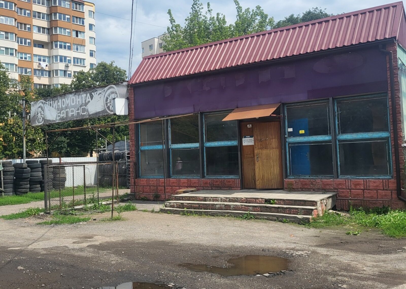 Здається комерційне приміщення на вул. Гетьмана Мазепи 9, площа 100 кв.м фото 1 Здається комерційне приміщення на вул. Гетьмана Мазепи 9, площа 100 кв.м фото 1