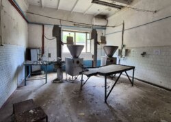 Здається комерційне приміщення на вул. Слав’янська, площа 3900 кв.м фото 9 Здається комерційне приміщення на вул. Слав’янська, площа 3900 кв.м фото 9