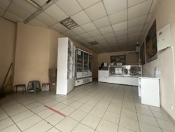 Здається комерційне приміщення на вул. Олександра Довженка 43, площа 35 кв.м фото 7 Здається комерційне приміщення на вул. Олександра Довженка 43, площа 35 кв.м фото 7