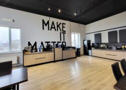 ������ �������� ��������� �� ���. ��������� 2, �������� -, ������ - 3 ���� 2