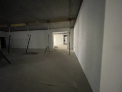       3800 ²  9