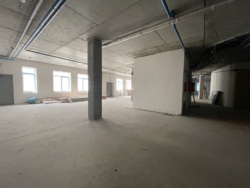       3800 ²  8