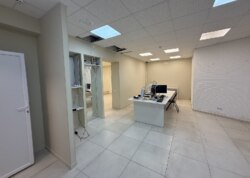 Здається комерційне приміщення на вул. Тетяни Яблонської, площа 100 кв.м фото 13 Здається комерційне приміщення на вул. Тетяни Яблонської, площа 100 кв.м фото 13