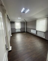 ������ �������� ��������� �� ���. ������������ 22/5, �������� - 4, ������ - 3 ���� 12