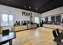 ������ �������� ��������� �� �����. �������������, �������� - 15, ������ - 3 ���� 14