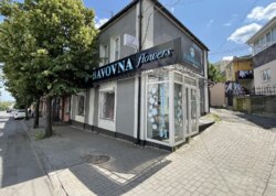     . ,  43²  22